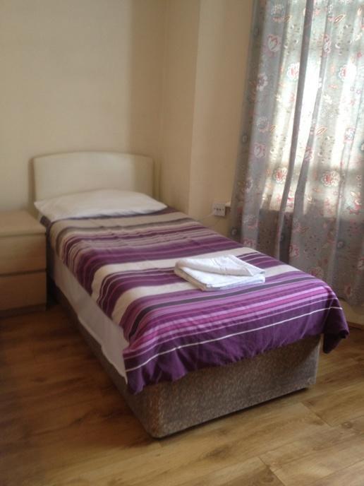 The Crystal Lodge Hotel Кройдон Стая снимка